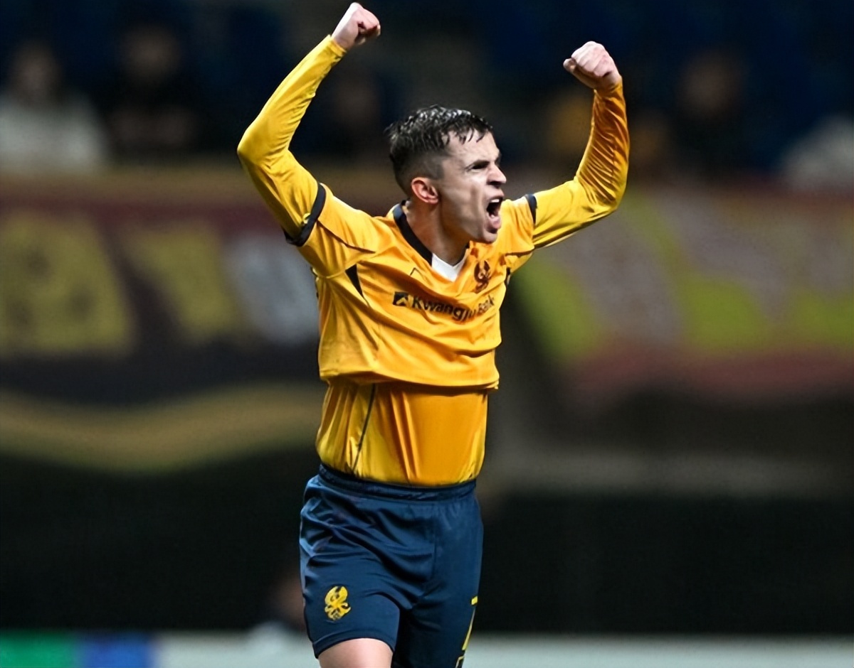 趣体育 -里程碑夜马赛遗憾出局；亚冠转会期刷纪录；更衣室稳定；团队化学反应显著的简单介绍