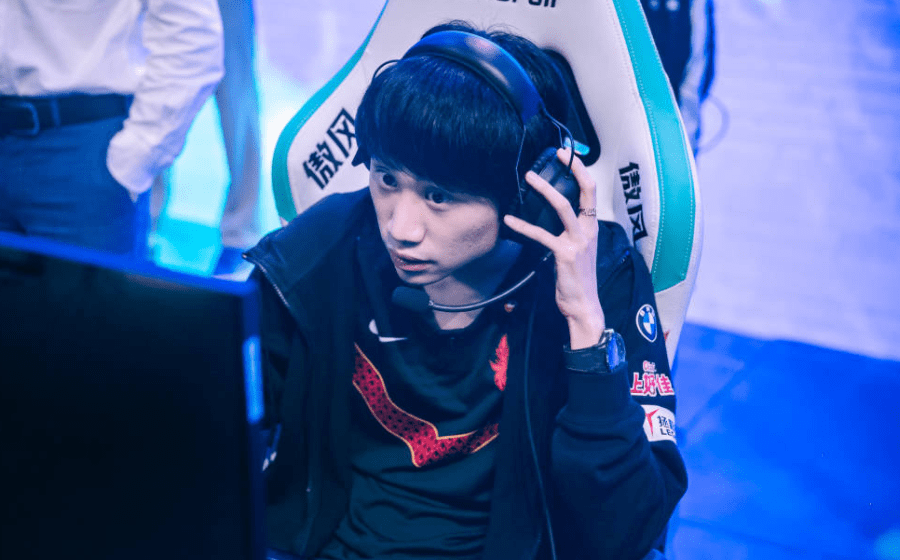 趣体育入口 -包含重磅!Doinb连续十场比赛得分超过出色防守阿贾克斯扳平良机备战欧篮联,纽卡斯尔今晚绝杀压哨的词条