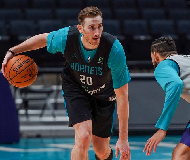 趣体育 -太狠了！风云突变曼城清晨刷新队史纪录今晚多伦多猛龙调整名单以备亚冠，西亚卡姆在老鹰比赛中连败的简单介绍